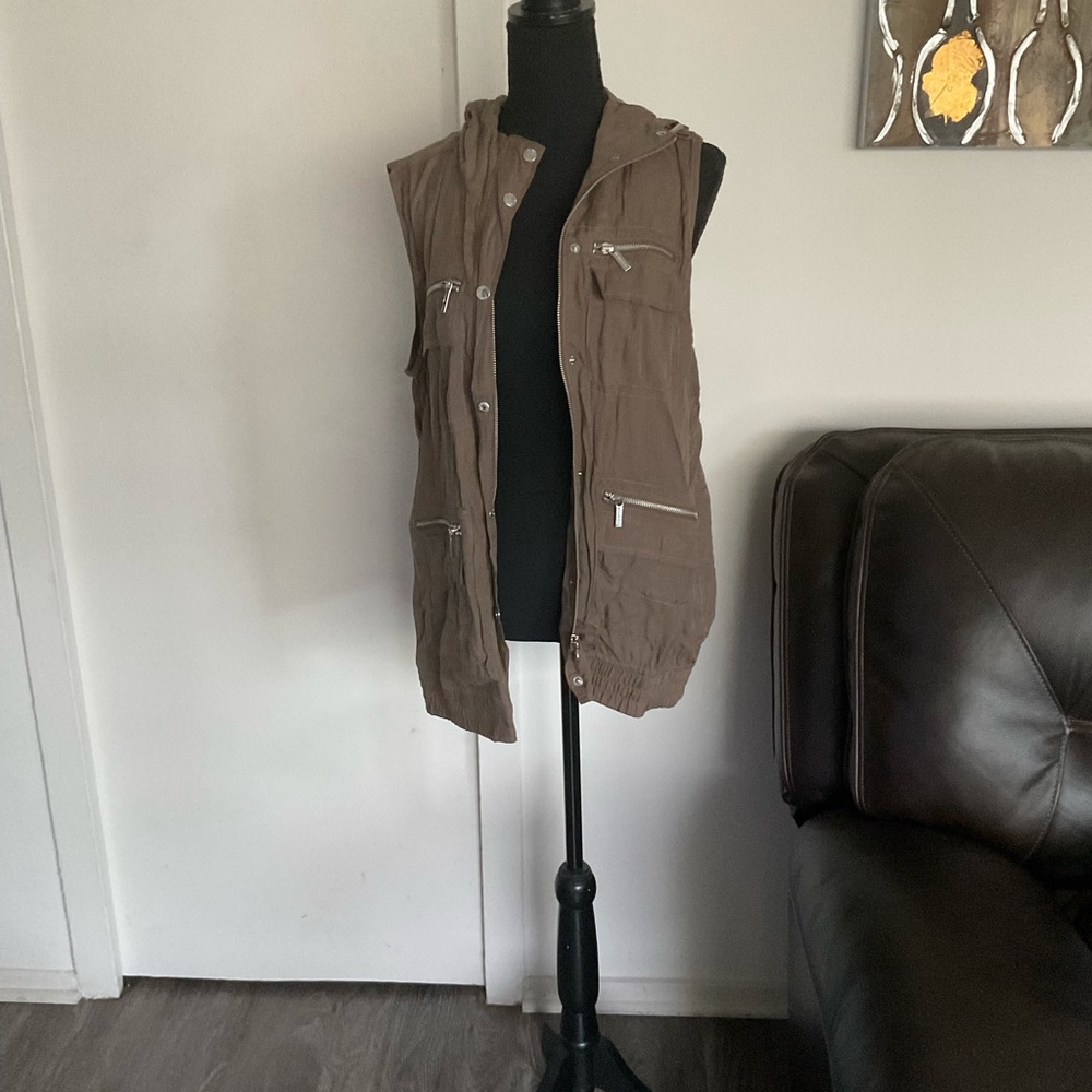 Michael Kors Large Hooded Utility Vest – Taupe, Lightly Worn